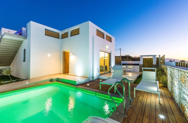 Marvelous Rethymno Villa | Villa Kokushibo | 2 Bedrooms | Beach Front | Private.