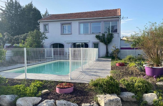 mas pour 10 personnes avec jacuzzi