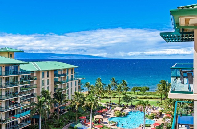 Maui Resort Rentals: Honua Kai Hokulani 837 - Stunning 8th Floor Ocean View Studio