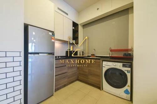 Maxhome-Windmill upon Hills