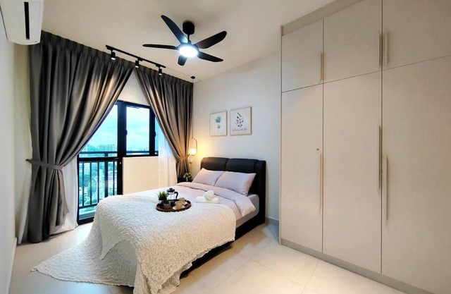 Maxim Majestic 3BR Connaught MRT