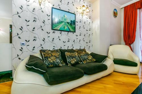 Mc Donalds Apartment Nizami Street