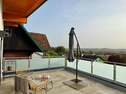 Mc Home Neues und sonniges Doppelhaus, Top 1 mit grosse Terrase und E-Ladestation in Dobl bei Graz