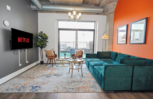 McCormick Patio skyline view 2b/2b with optional Parking/sleep 6