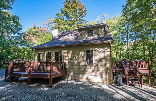 Meant to Be | Pet Friendly + Serene Wooded Views & Fire Pit!