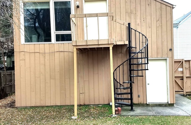 Mechanicsburg Tarzan Hut: Private Comfortable Air Cave For 1-2 Travelers