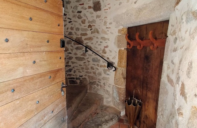 Medieval house for six people
