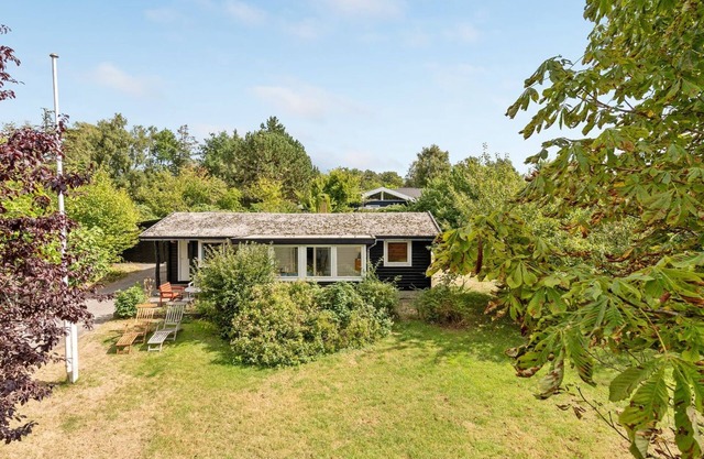 "Meeno" - 200m from the sea by Interhome