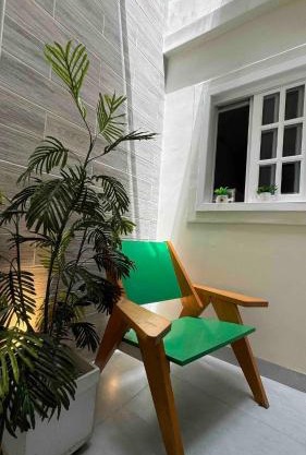 Meia praia - Itapema! Fique pertinho da praia