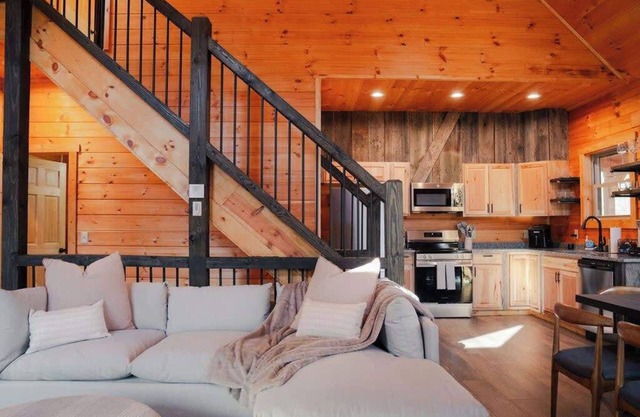 Memories at Hillside A Modern Cabin Hocking Hills