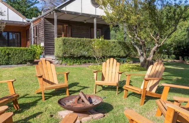 Mendi-Moke - Renovated beach house walking distance to beach, shops and restaurants