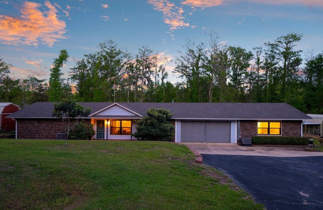 Merritt's Mill Pond Hideaway - 2.5 acres of waterfront paradise