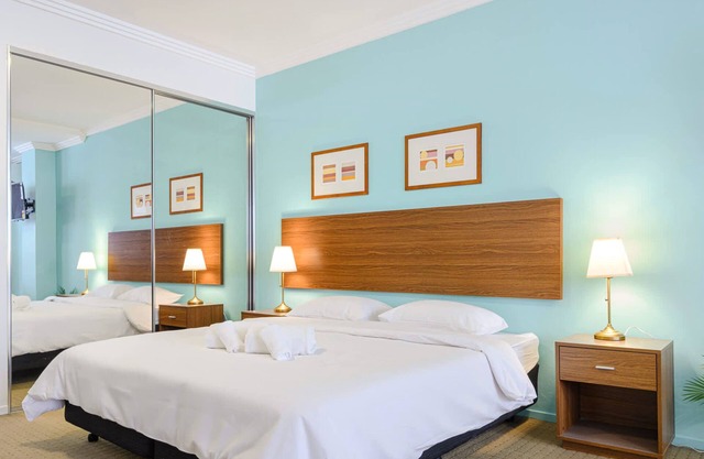 MetaWise 2Bed Next to ICC Darling Harbour 65