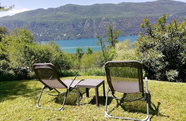 Meublé avec jardin au bord lac du Bourget