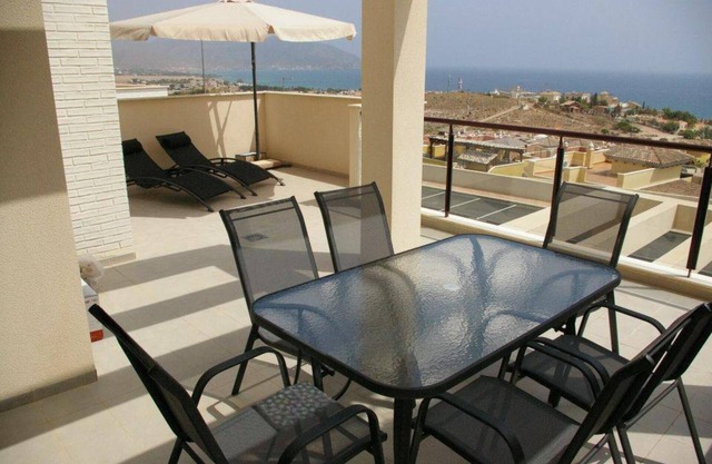 MH40: Modern 2 bed 1 bath apartment near beach, Mojon Hills, Isla Plana