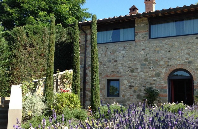 Mhateria Relais