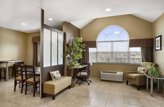 Microtel Inn & Suites by Wyndham Cambridge