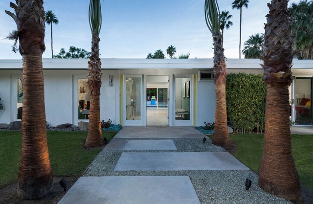 Mid-Century Modern Celebrity Estate By Wexler! Alan Ladd Estate! Private! Spectacular Mountain Views!