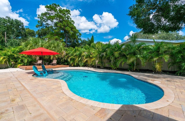 Mid-Century Pool Home in Arlington Park