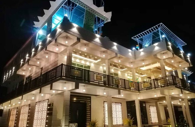 Mikayla Resort