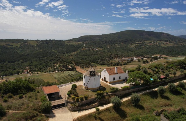 Mill in the heart of nature with swimming pool, close to Lisbon and the beach