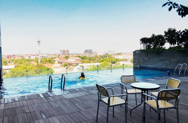 Minimalist 2BR Apartment at Tamansari Papilio