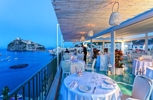 Miramare E Castello Hotel