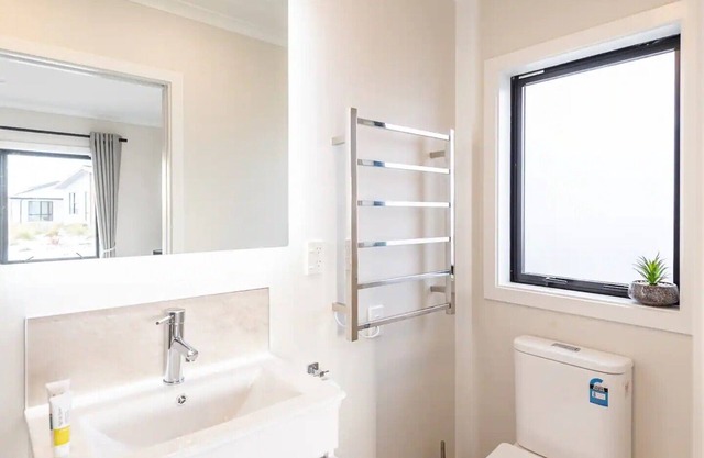 Mirror Lake 2 Bedroom A