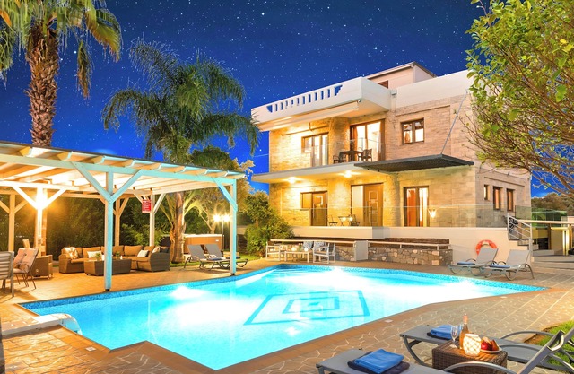 Mirsini Villa Private Pool & Jacuzzi