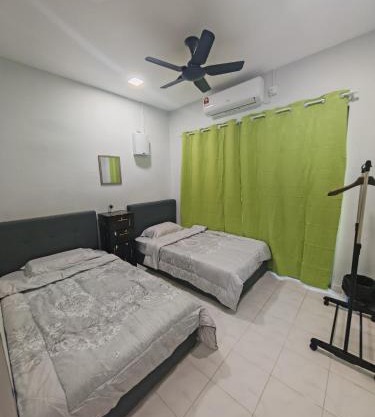 MixxHome Seremban 2, Two Single Beds, Share Bathroom
