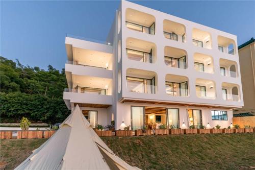 Miyue · ShenZhen Monemvasia Sea View Resort