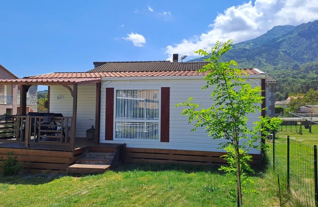 Mobil Home à 1.5km du Centre Ville, en en Plein Cœur de la Montagne Corse