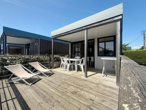 Mobil-Home Confort 4 Pers, à 200m Plage, Terrasse, Piscine Chauffée, Parking, Wi-Fi Gratuit - FR-1-361A-83