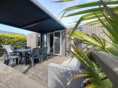 Mobil-home Grand Confort: 2 ch, piscine, plage à 200m, parking, wifi - FR-1-361A-96