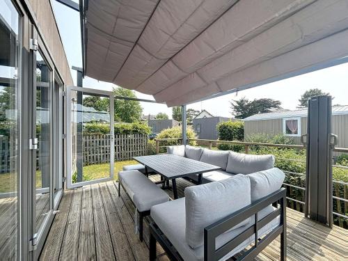 Mobil-home moderne 3 chambres, terrasse, animaux admis - FR-1-361A-97