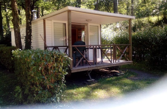 Mobile home with integrated terrace
