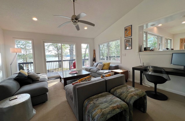 Mod Spooner Lake Home Retreat