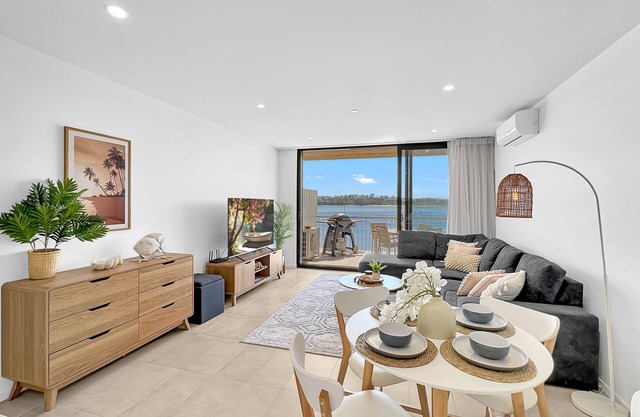 Modern 1-Bedroom Apt with Sweeping Water Views