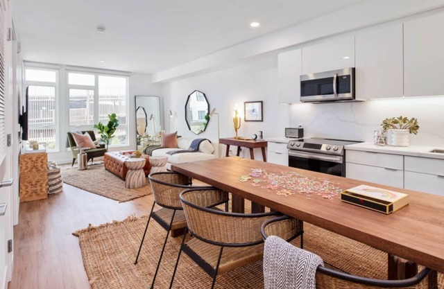 Modern 1BR Condo at Aero – Stylish Stay in Alameda