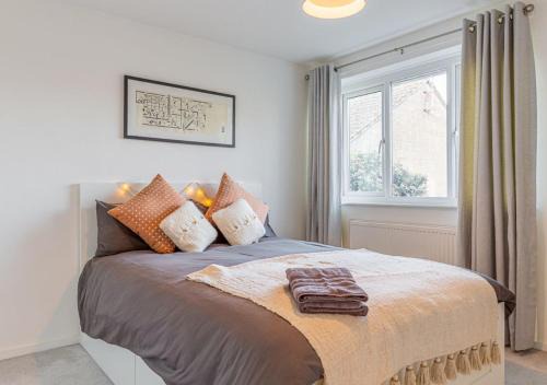 Modern 2 BD w/Garden in the Heart of Tetbury!