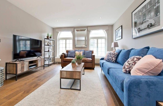 Modern 2-Bedroom Apartment, Notting Hill