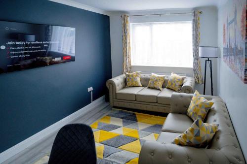 Modern 2 Bedroom Apartment