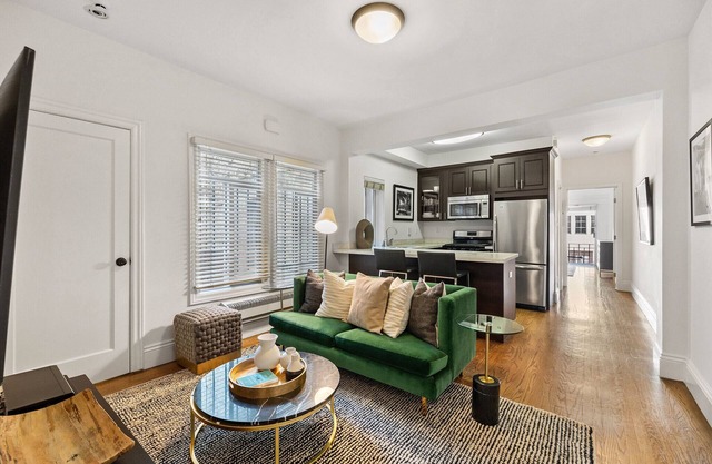 Modern 2BR near FiDi & Union Square, Furnished – #2