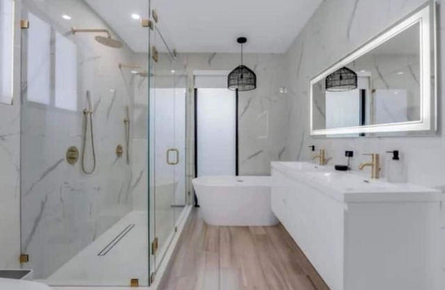 Modern 4 bedroom stay Oasis Villa with Turkish bath