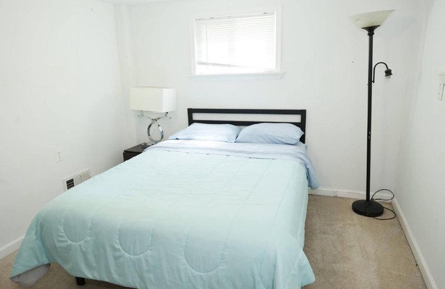 Modern 5BR Alexandria Home