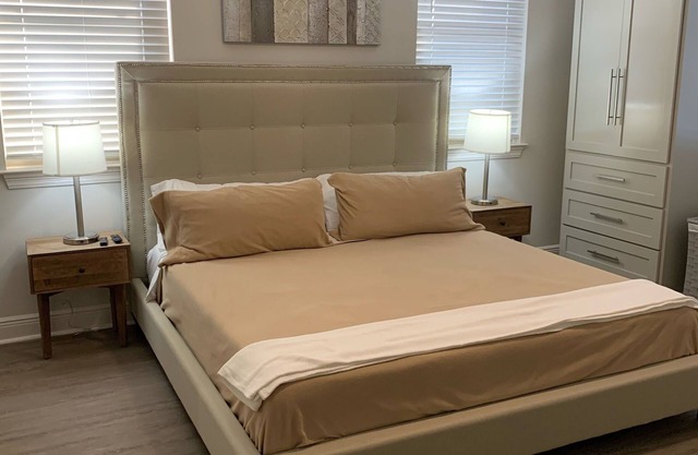 Modern and comfortable updated 1 bedroom Midtown Apartment. King bed and cable!