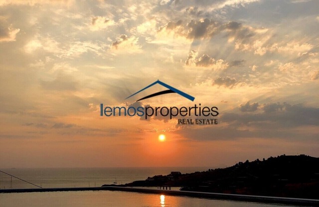 modern apartment with pool and sea view ideal for a family or group of friends