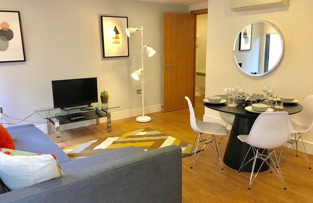Modern Apt in Bayswater Central London FREE WIFI &AIRCON by City Stay London