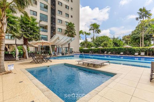 Modern apt with pool near the beach AVR0203
