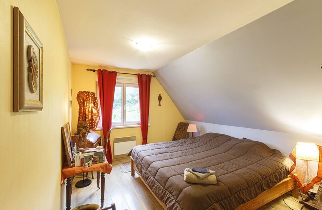modern bedroom 2mx2m bed